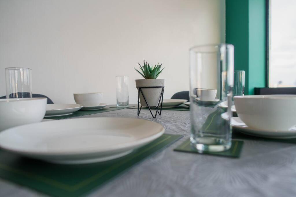Manchester City Centre Apartment, Skyline View מראה חיצוני תמונה